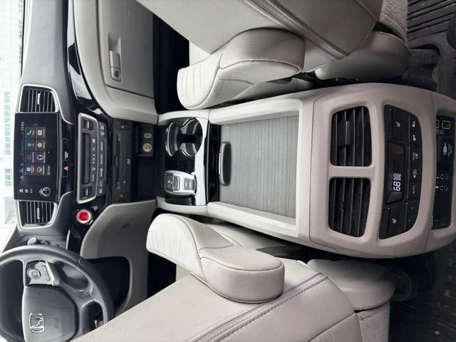 Used 2019 Gray Honda Touring image 16