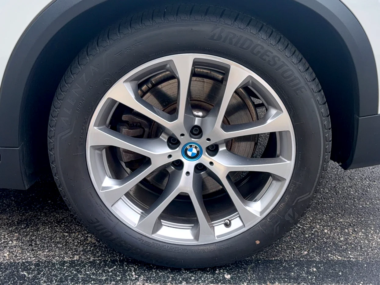 Certified Used 2024 Mineral White Metallic BMW xDrive50e image 34