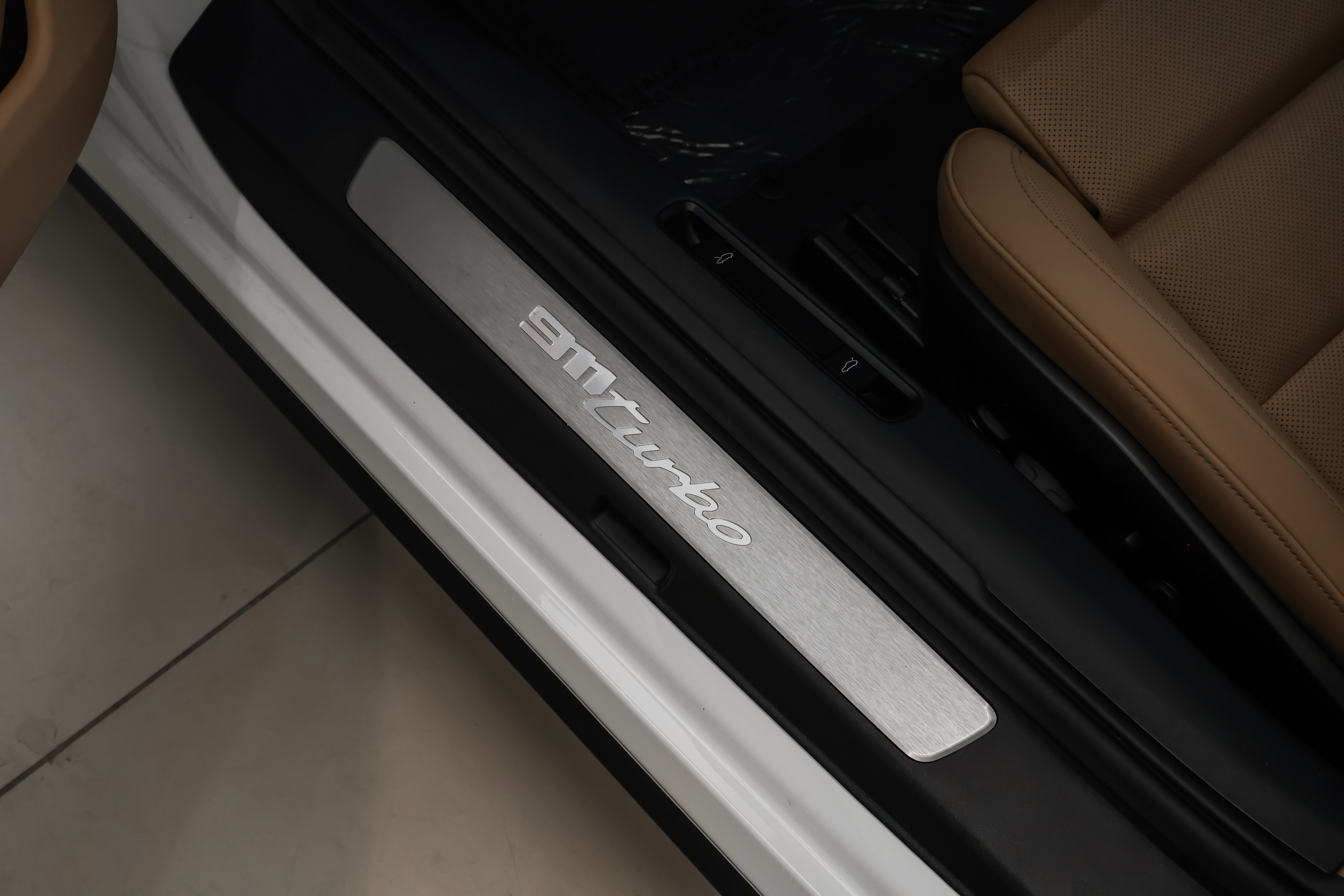 Used 2025 White Porsche Turbo image 12