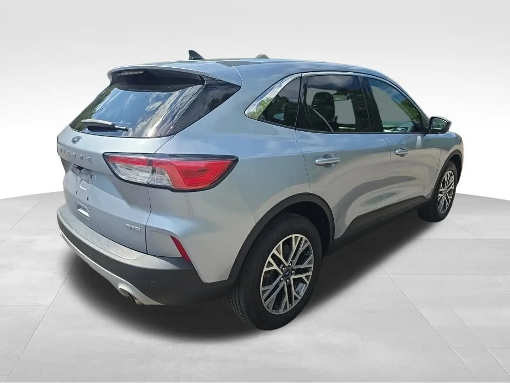 Used 2022 Blue Silver Metallic Ford SEL image 5