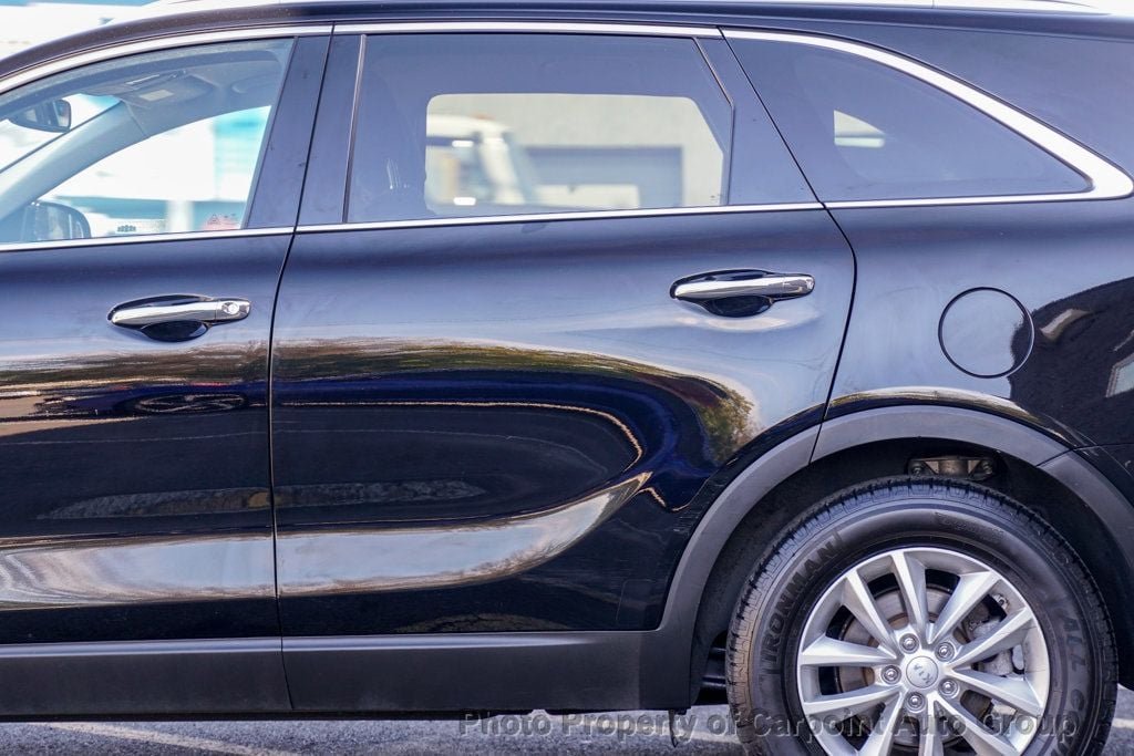 2018 Kia Sorento LX photo 3