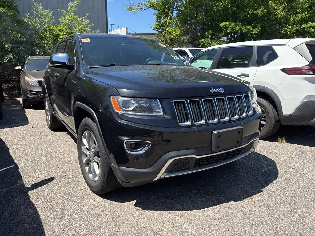 Used 2015 Black Jeep Limited image 8