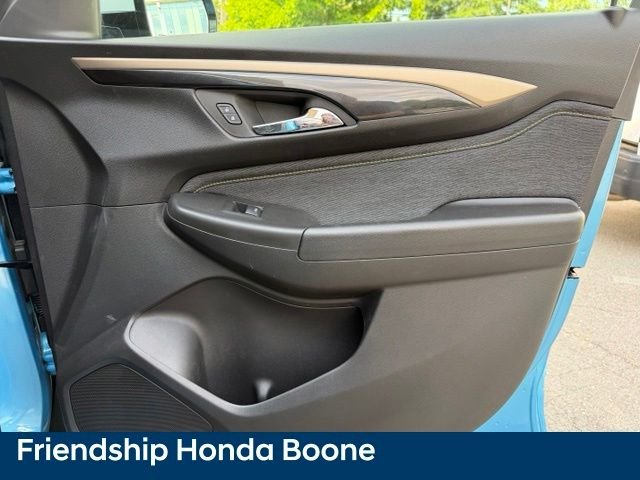 Used 2025 Blue Chevrolet ACTIV image 43