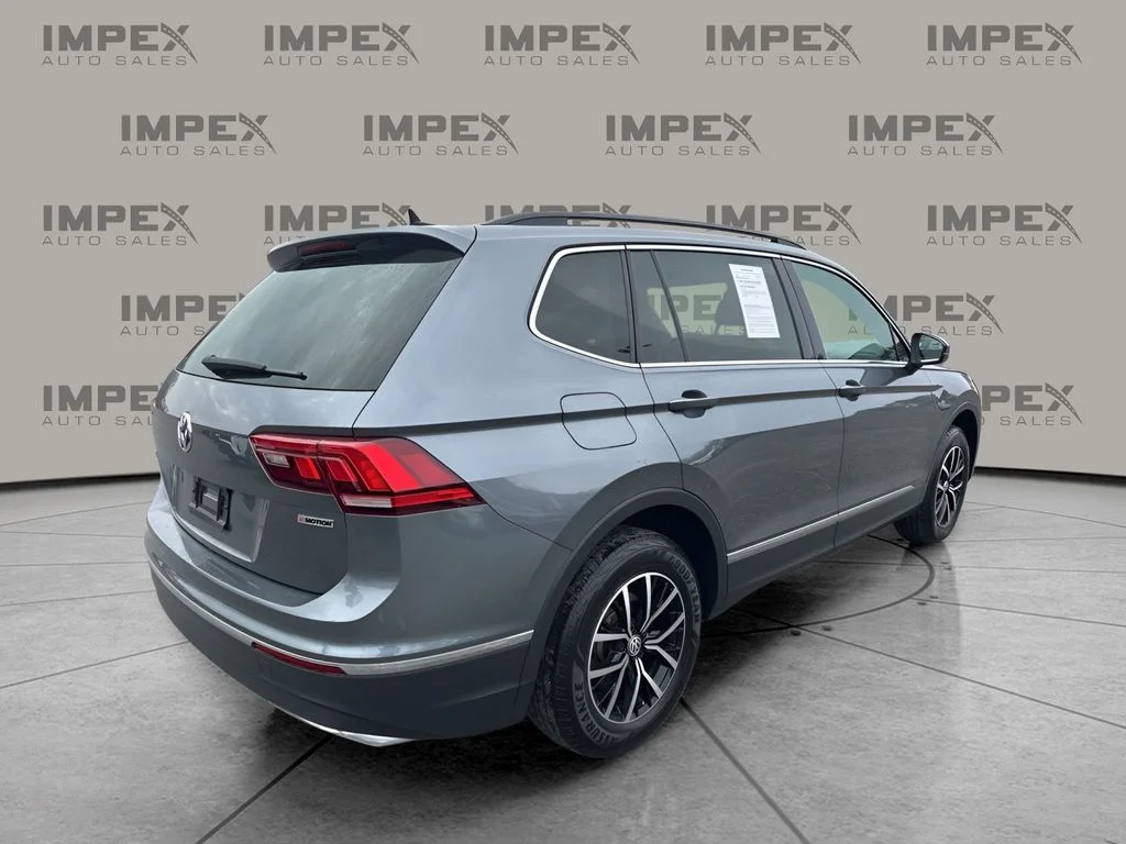 Used 2021 Gray Volkswagen 2.0T SE image 5
