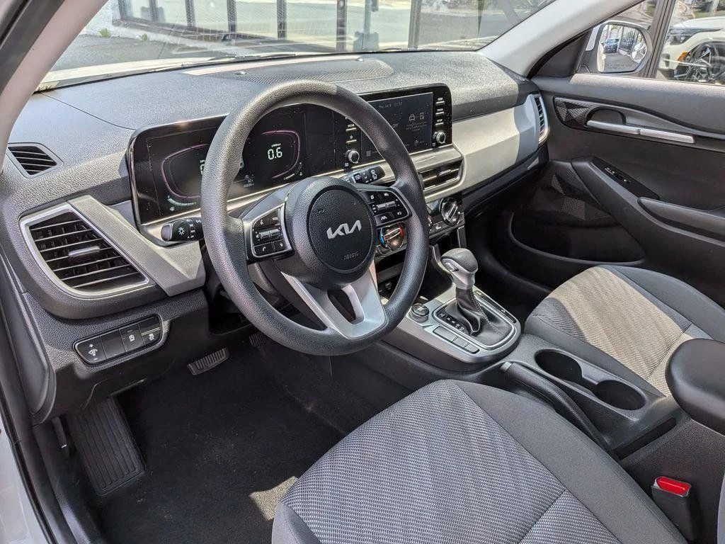 Used 2024 White Kia LX image 12