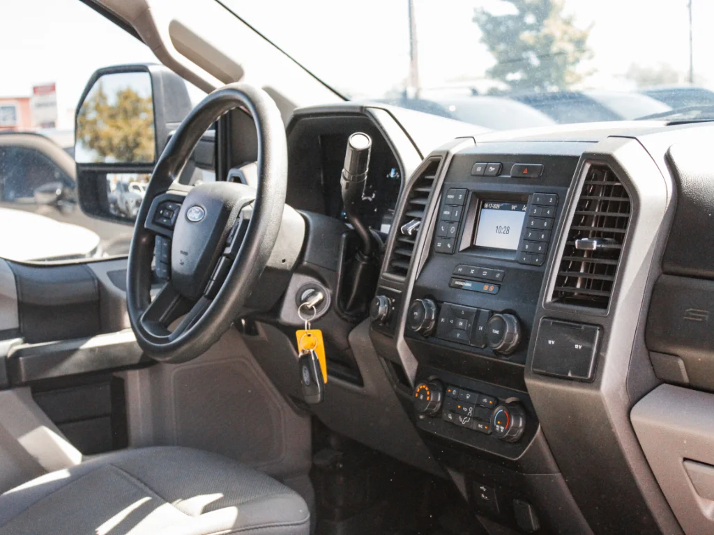 Used 2020 Oxford White Ford XL image 27