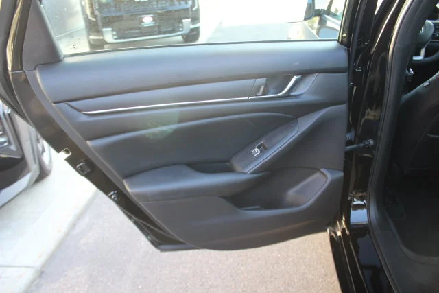 Used 2022 Black Honda Sport 2.0T image 22