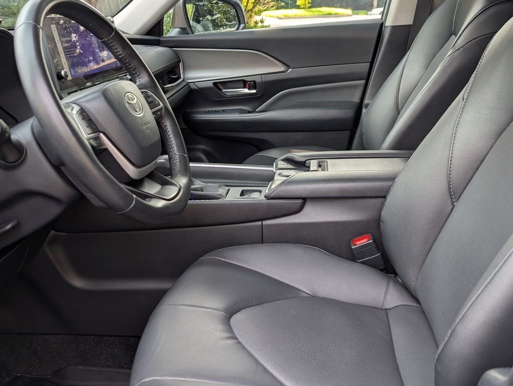 Used 2024 Silver Toyota XLE image 3