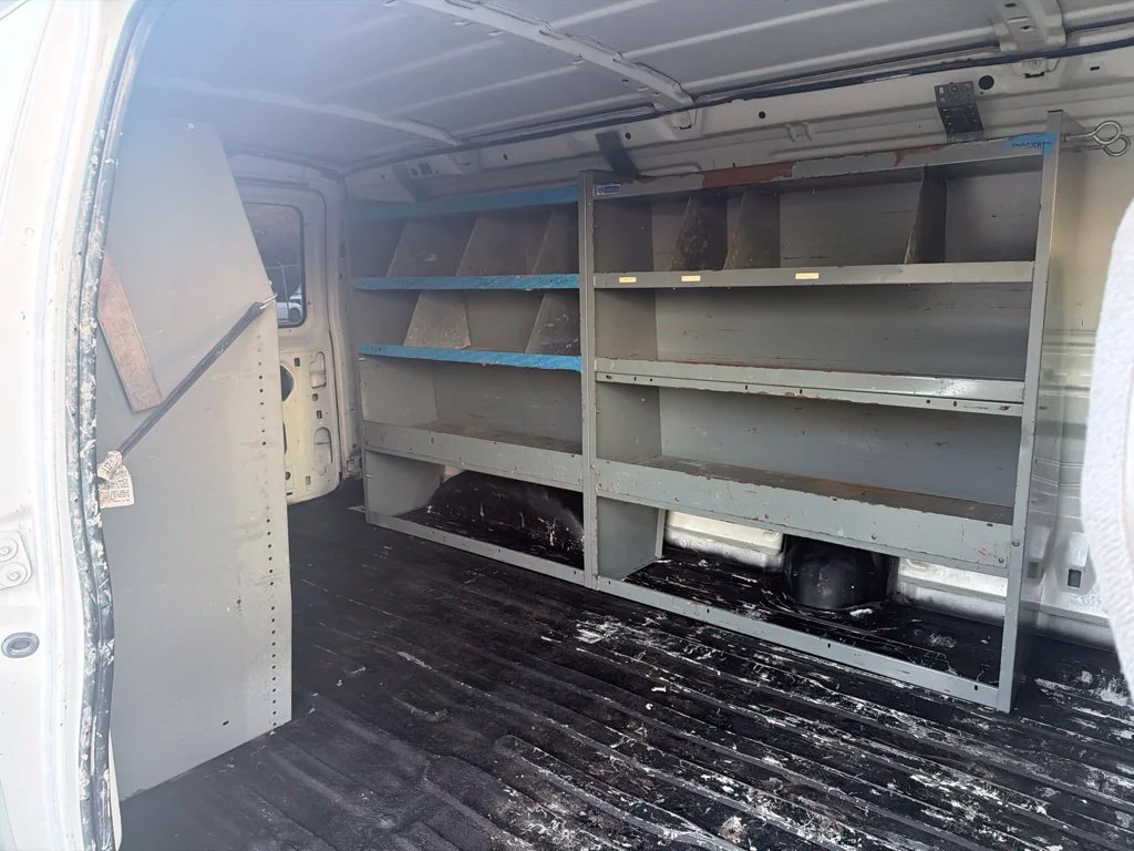 Used 1997 White Ford  image 12