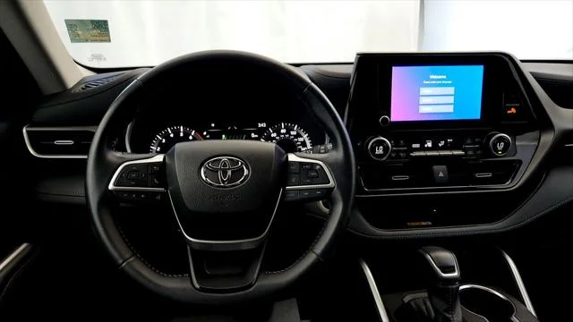 Certified Used 2024 CYPRESS Toyota  image 24