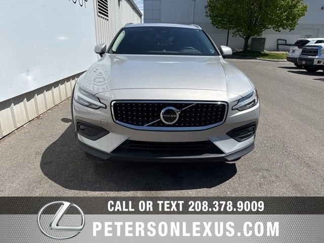 2024 Volvo V60 Cross Country Ultimate - Photo 9