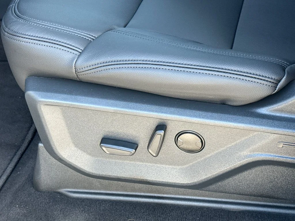 Certified Used 2025 Gray Ford Active image 27