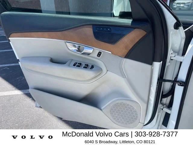 Used 2019 White Volvo T6 Inscription image 8