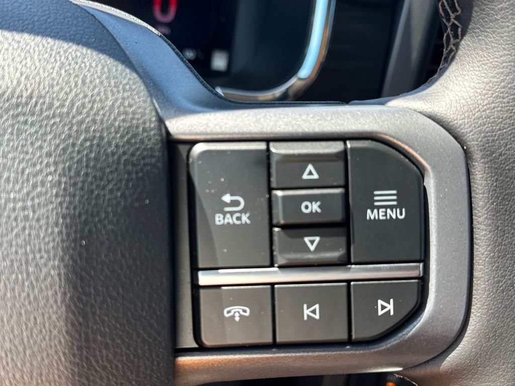 New 2025 Black Ford Lariat image 25