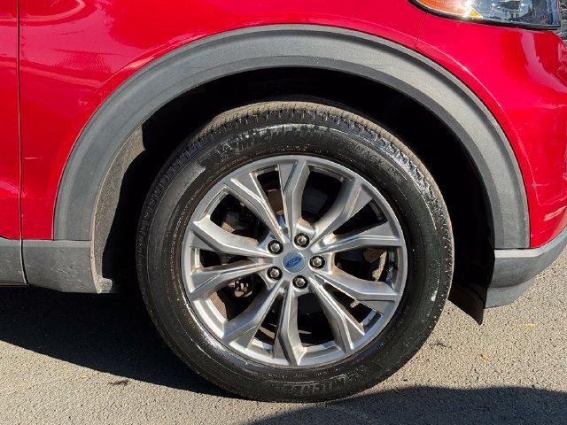 Used 2022 Rapid Red Metallic Tinted Clearcoat Ford XLT image 5