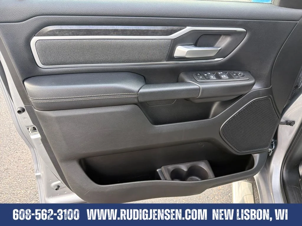 Used 2022 Silver Ram Big Horn/Lone Star image 10