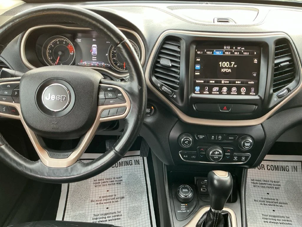 Used 2017 Black Jeep Limited image 18