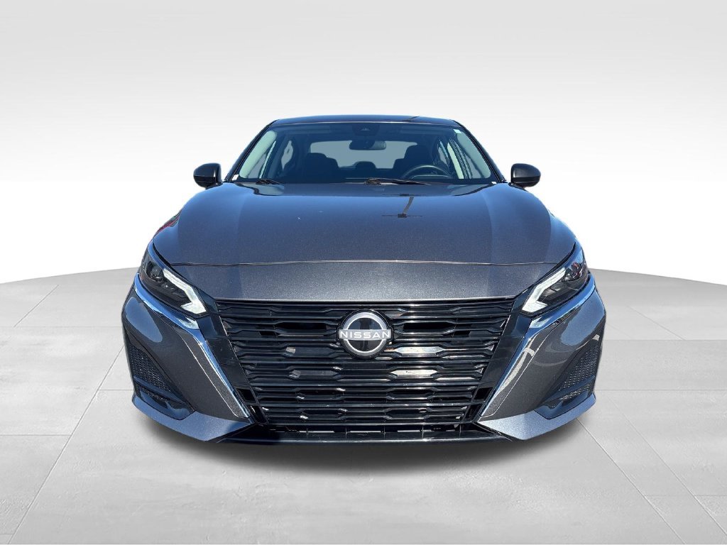 Used 2024 Gray Nissan 2.5 SV image 8