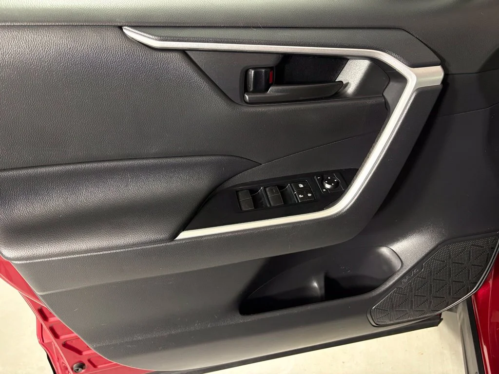 Used 2021 Red Toyota LE image 16