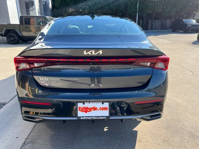 Used 2023 Gray Kia EX image 4