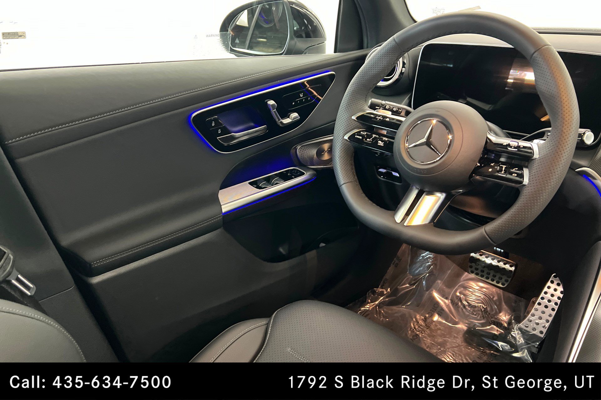 Used 2026 Black Mercedes-Benz GLC 300 image 12