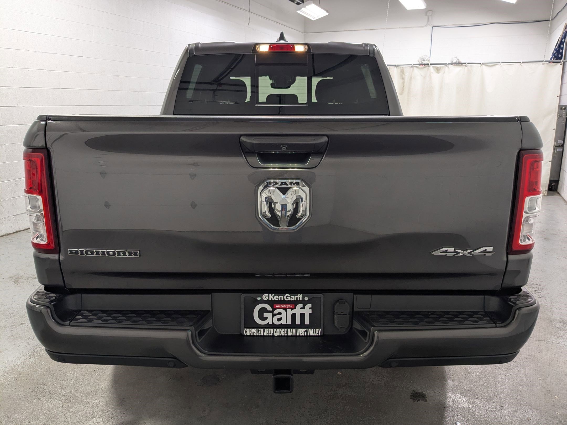 Certified Used 2023 Granite Crystal Metallic Clearcoat Ram Big Horn image 4