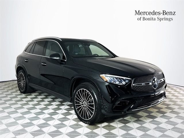 2026 Mercedes-Benz GLC GLC 300's photo