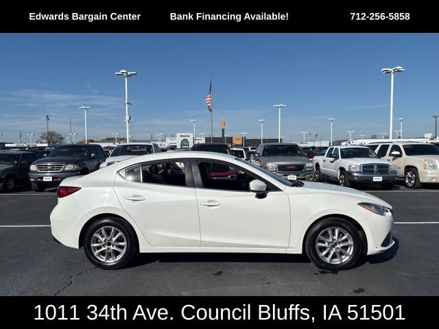 2016 Mazda MAZDA3 i Sport