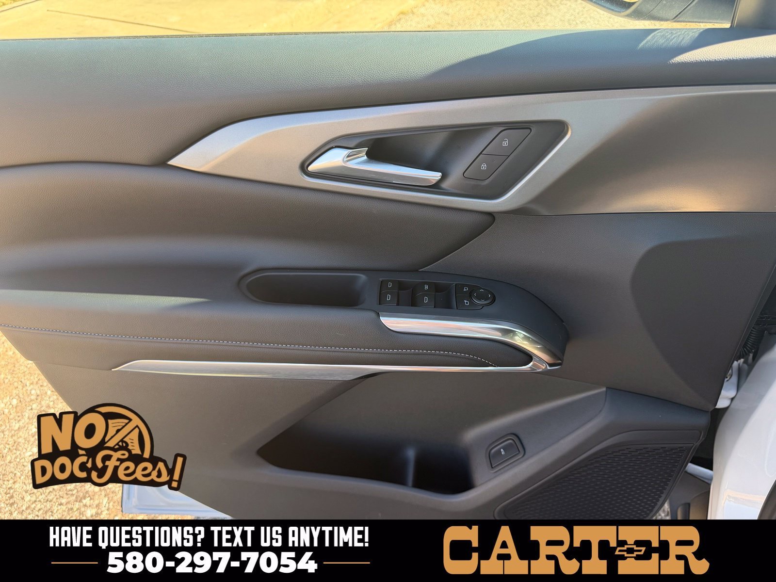 2027 Chevrolet Traverse LT - Photo 12