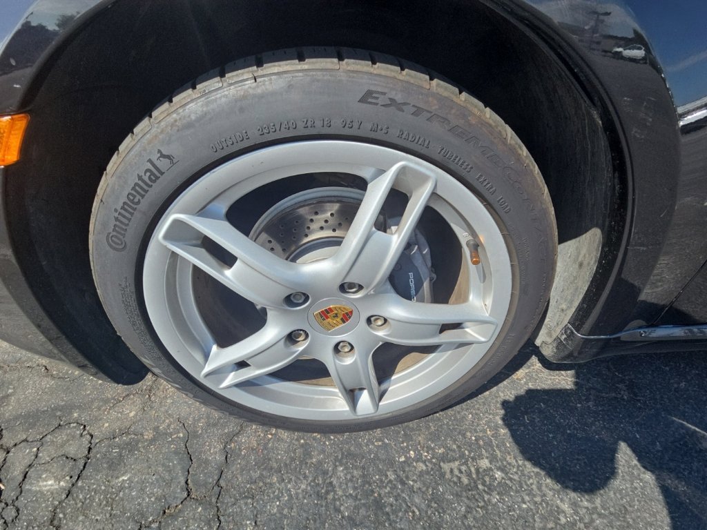 Used 2005 Black Porsche Base image 10