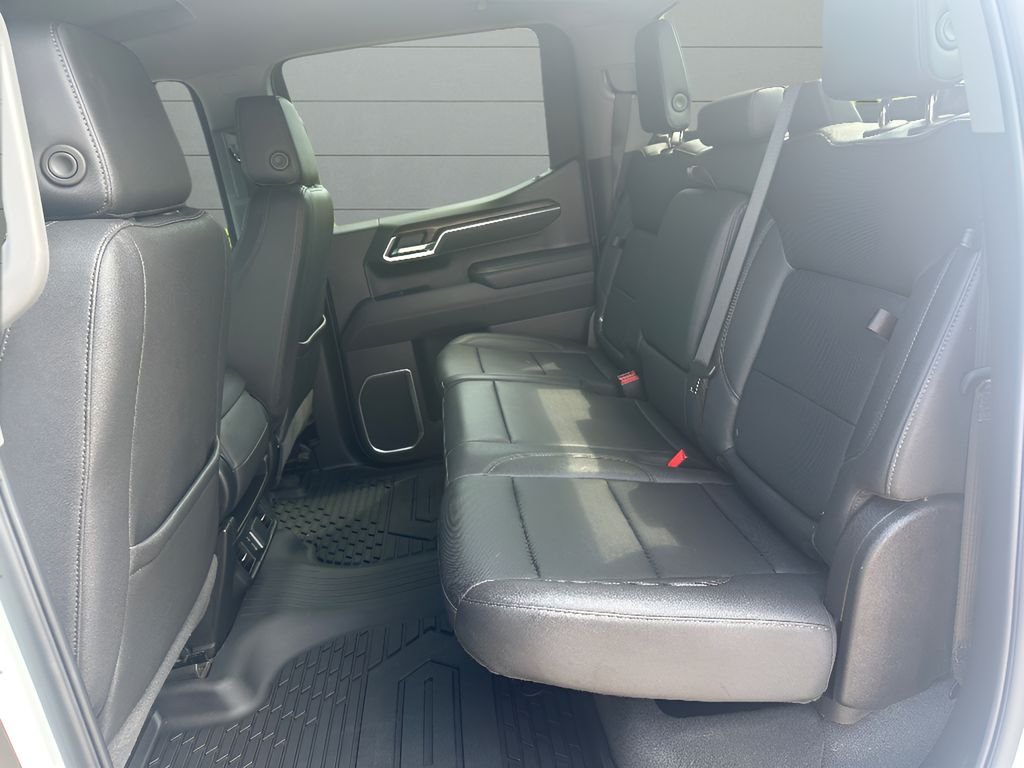Used 2025 Summit White GMC SLT image 13
