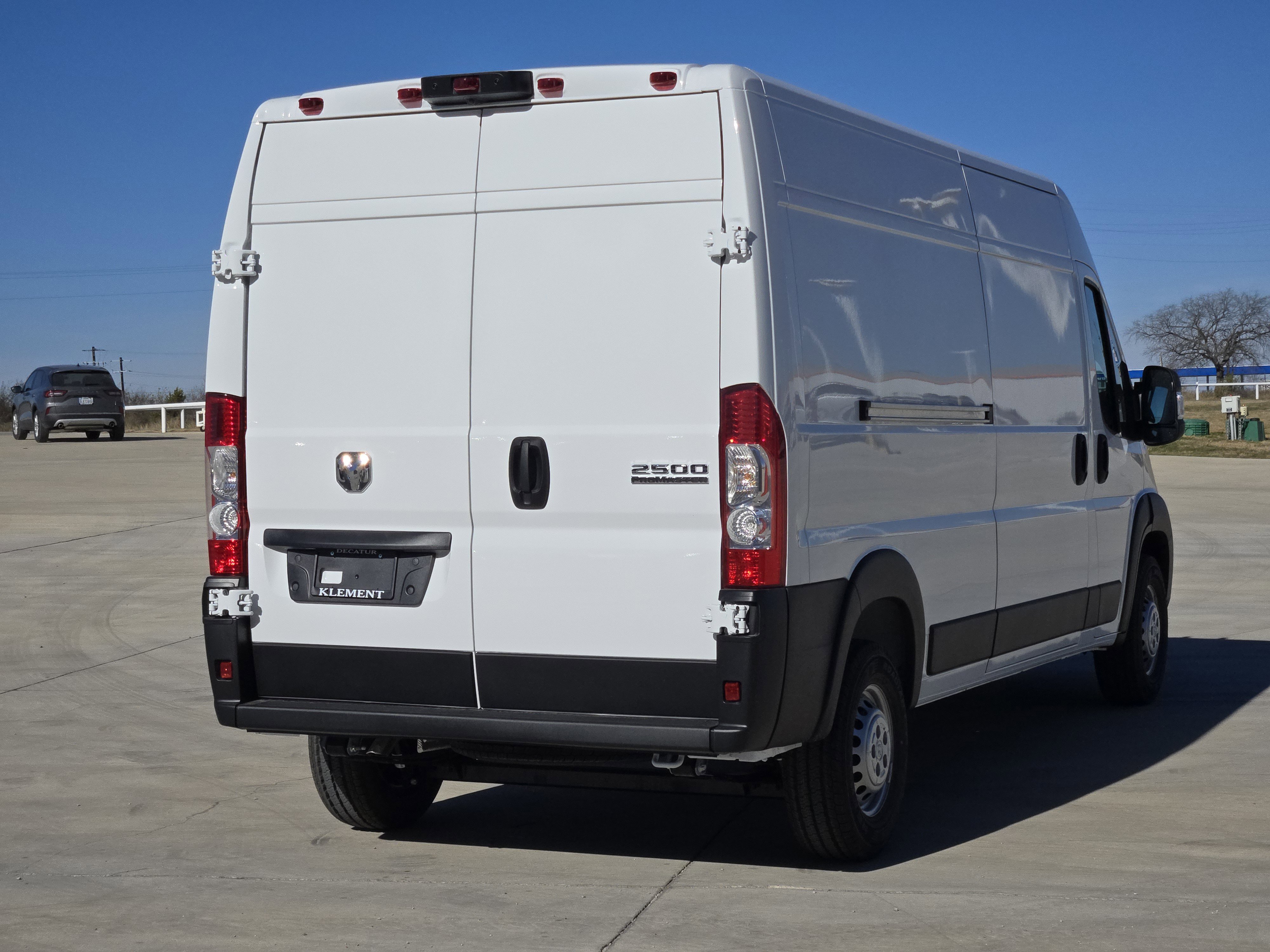 New 2026 Bright White Clear-Coat Exterior Paint RAM Tradesman image 4
