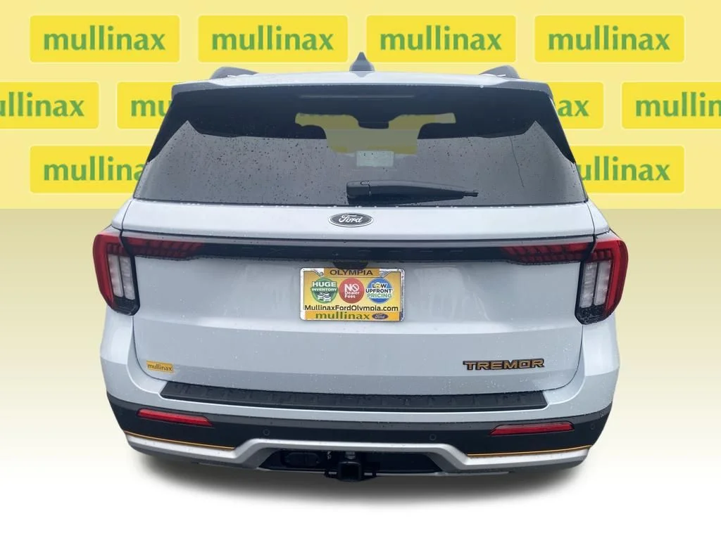 New 2026 White Ford Tremor image 5