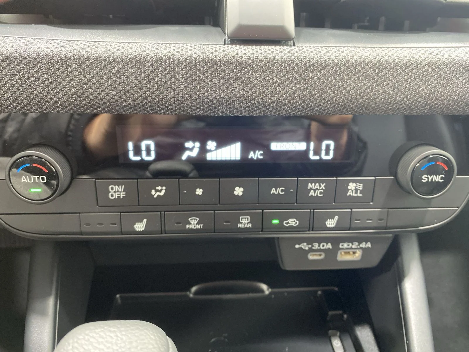 New 2026 CRYSTAL BLACK SILICA Subaru Premium image 19