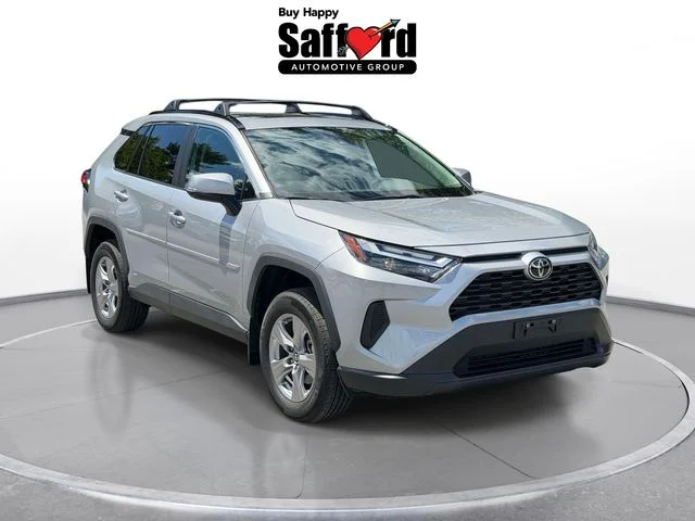 Used 2025 Silver Toyota XLE image 9