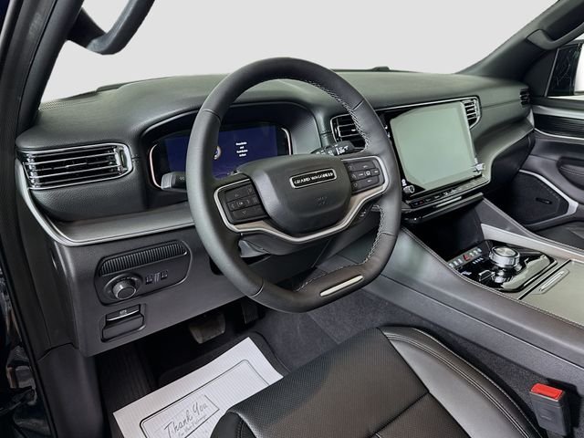 New 2026 Fathom Blue Pearl-Coat Exterior Paint (Late Availability) Jeep  image 9