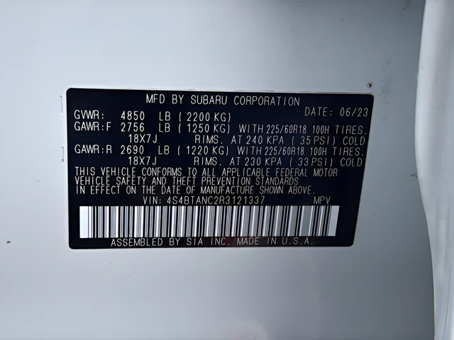 Used 2024 White Subaru Limited image 27