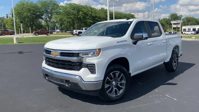 2023 Chevrolet Silverado 1500 LT - Photo 4