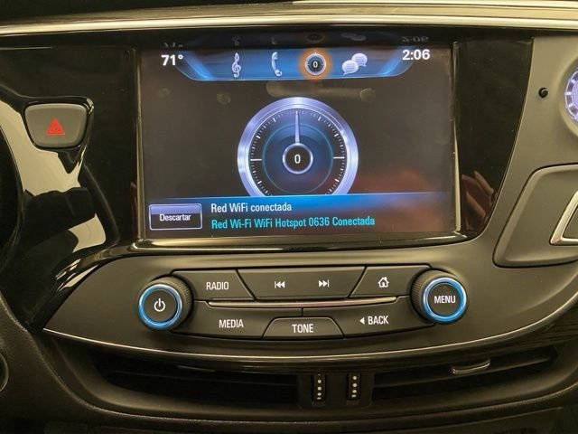 Used 2017 White Buick Essence image 4