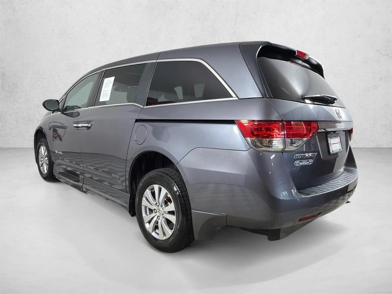 Used 2014 Gray Honda EX-L image 7