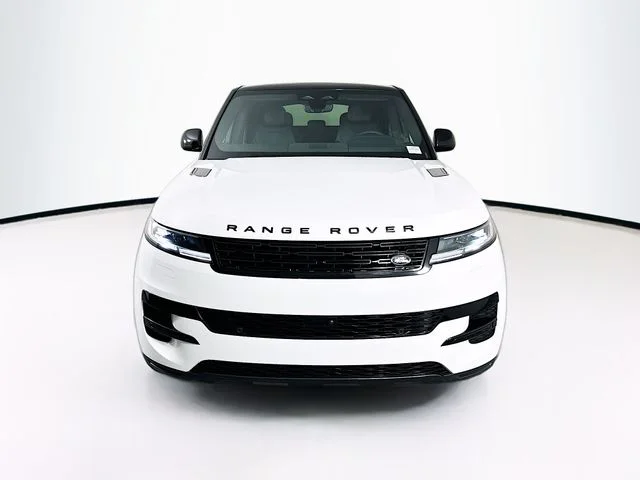 New 2026 White Land Rover SE image 2