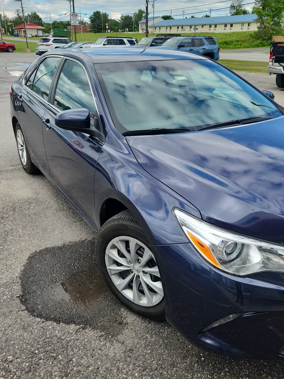 Used 2015 Parisian Night Pearl Toyota LE image 2