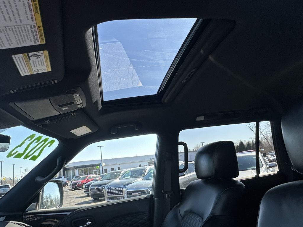 2023 INFINITI QX80 - Image 18