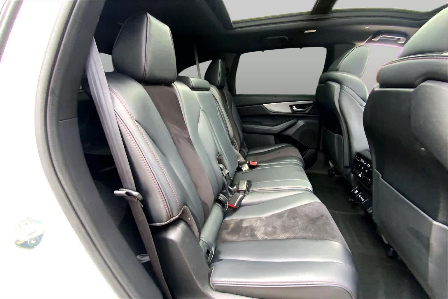 Used 2022 Platinum White Pearl Acura w/A-Spec Package image 21