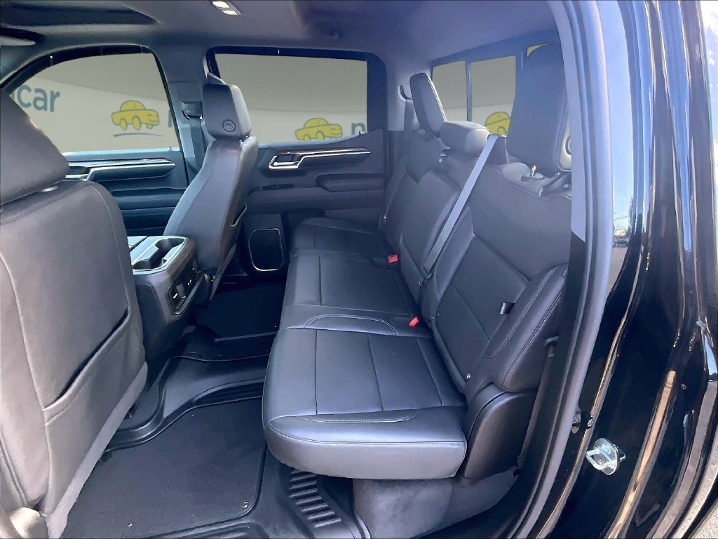 Used 2022 Black Chevrolet RST image 15
