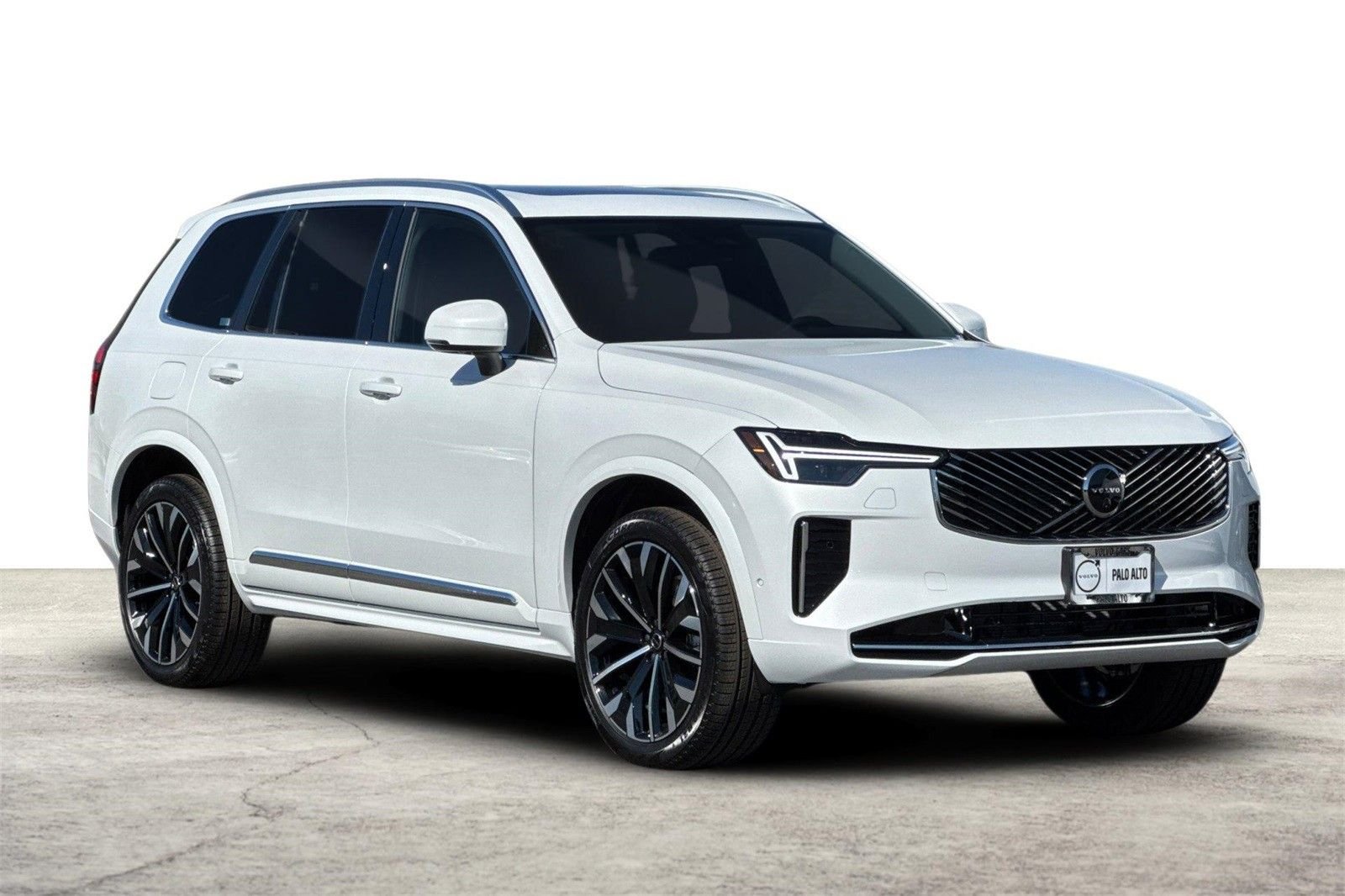 2026 Volvo XC90 Plus - Photo 9
