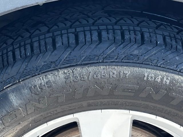 2023 Kia Sorento LX photo 3