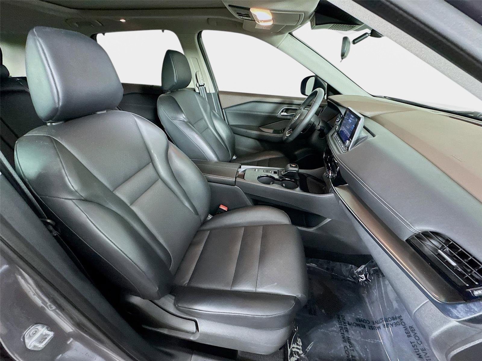 Used 2021 Gun Metallic Nissan SV image 28