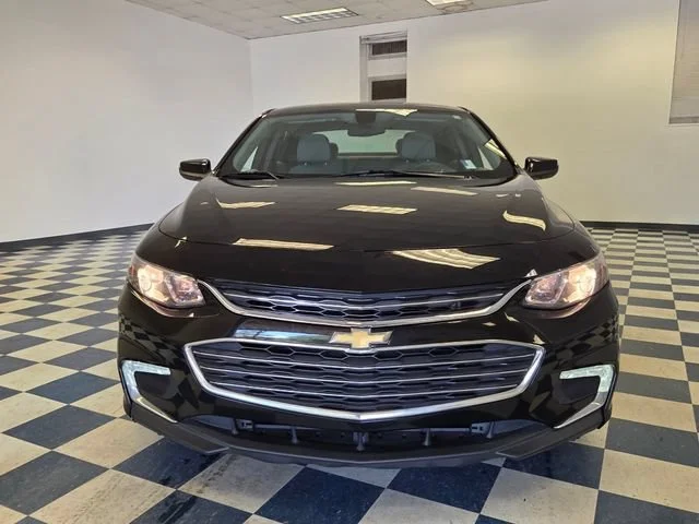 Used 2018 MOSAIC BLACK METALLIC Chevrolet LT image 2