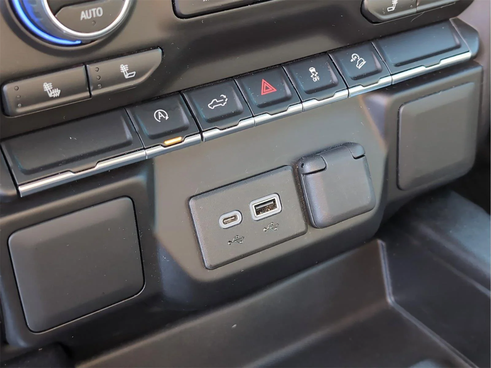 Used 2022 Black Chevrolet LT Trail Boss image 17